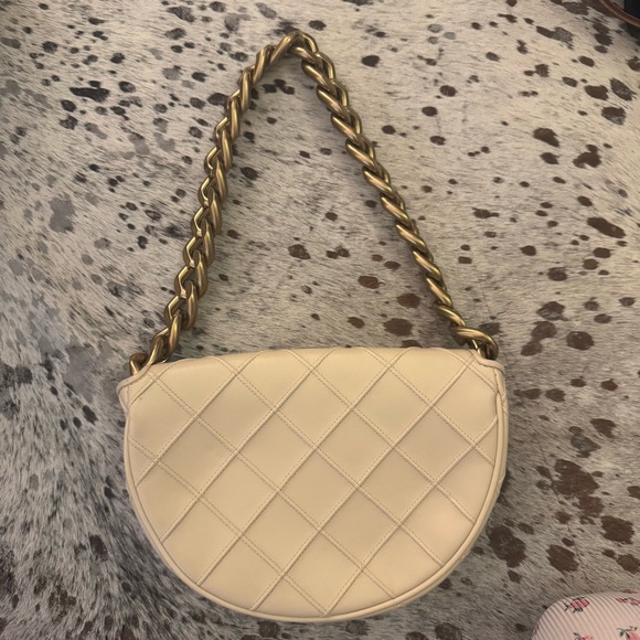 Tory Burch Fleming crescent bag - Picture 3 of 5